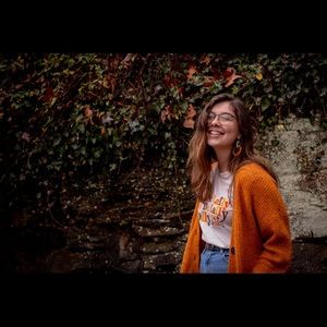 Meet your Posher, Abby